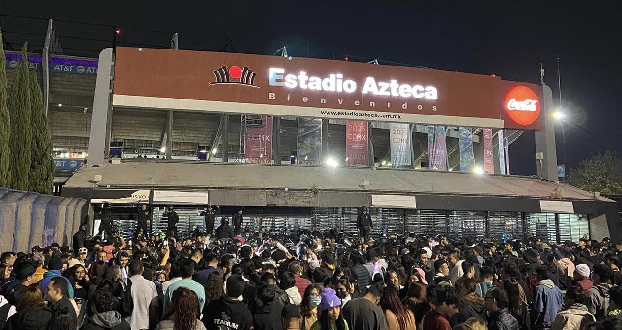 Bad Bunny Tarda En Llenar El Azteca Por Boletos Clonados Y Falsos Aci Noticias